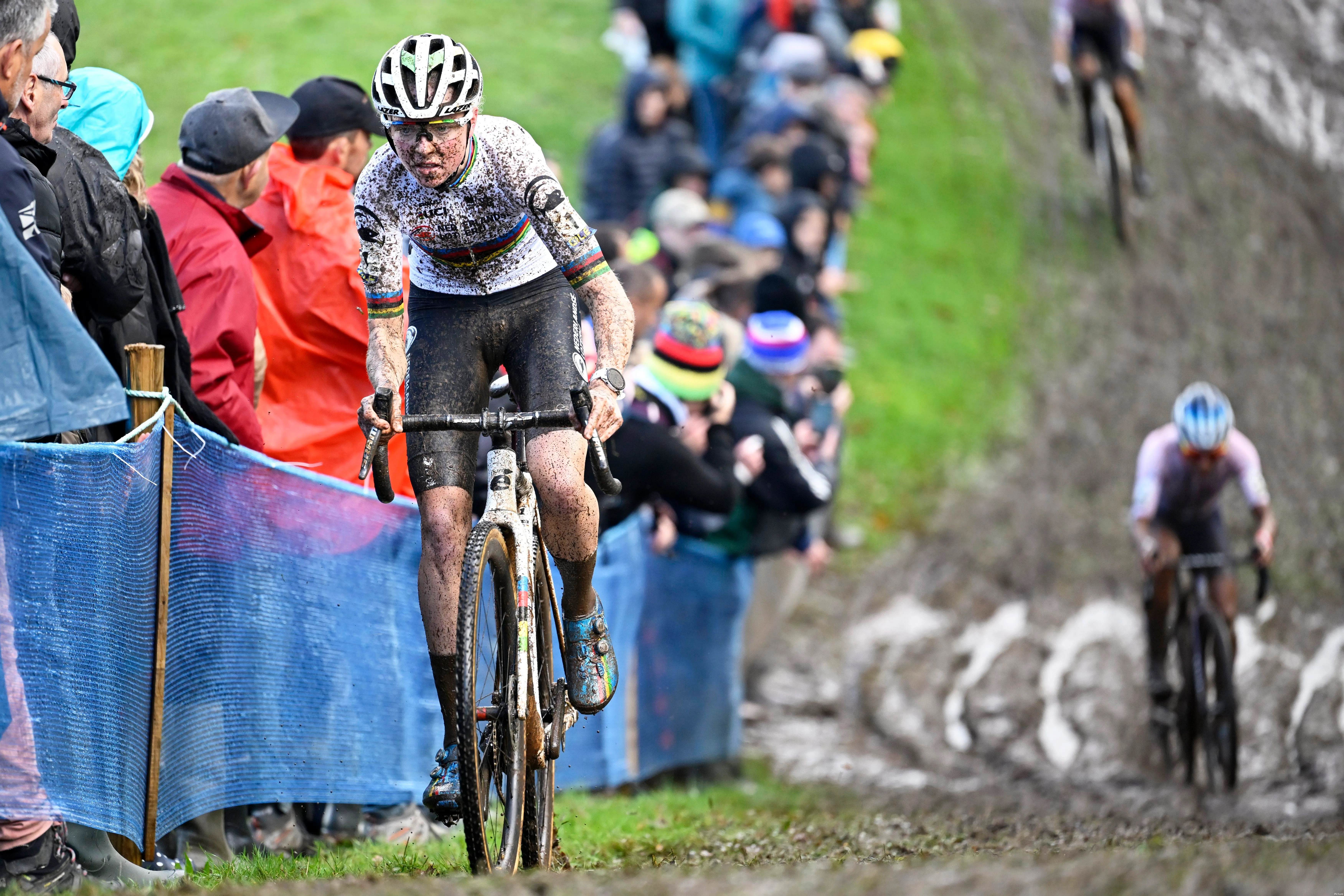 First cyclocross race online
